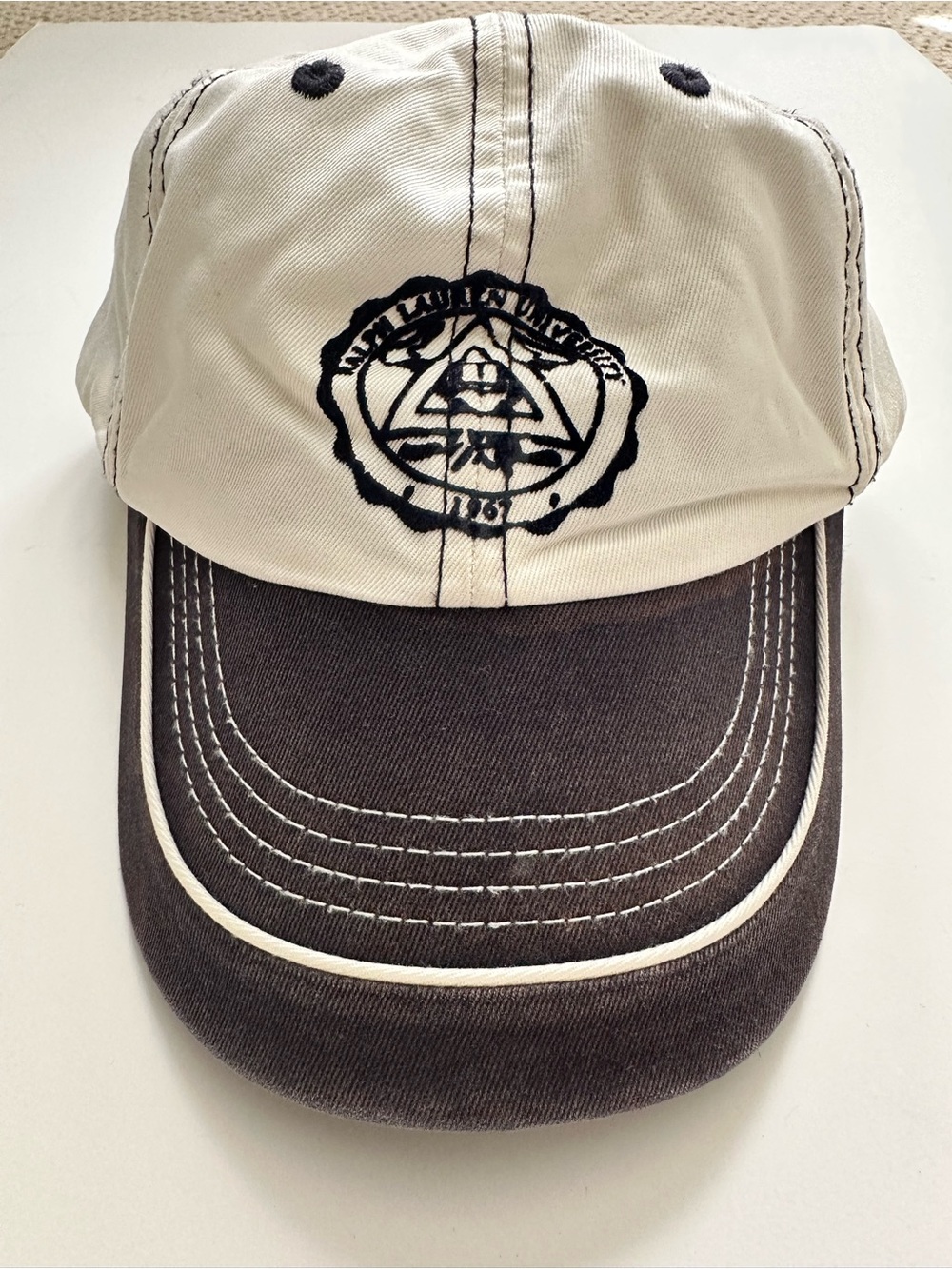 White/Blue 90s Polo Ralph Lauren Baseball Cap with Felt print Crest and stitchin
